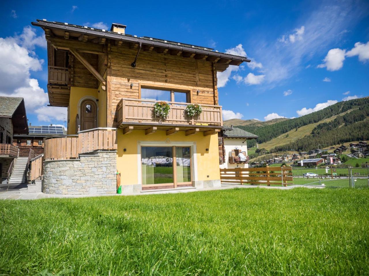 Vila Chalet 4 Stagioni Livigno Exteriér fotografie